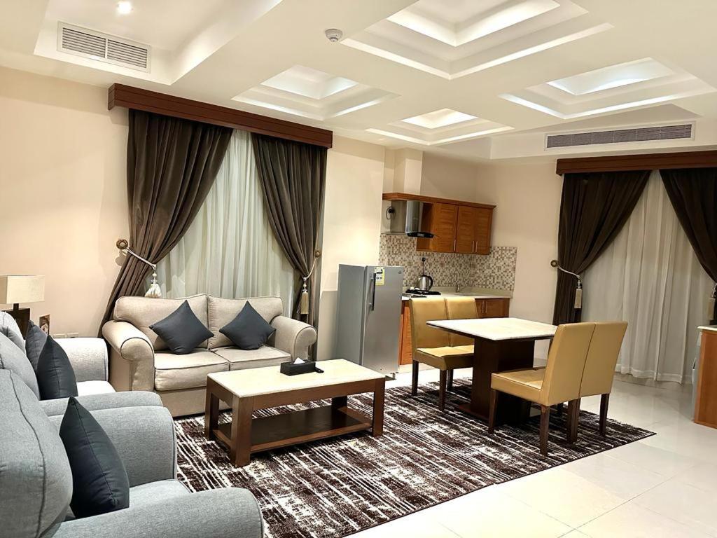 Sas Al Olaya Hotel Suites Al Khobar Exteriör bild