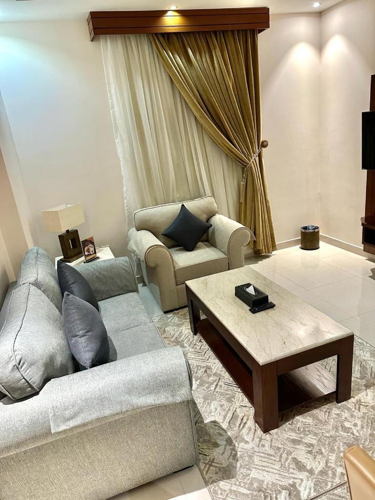 Sas Al Olaya Hotel Suites Al Khobar Exteriör bild